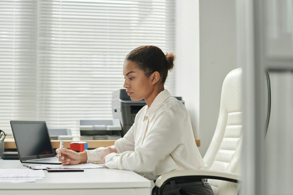 UK Specialist Visa vs Skilled Worker Visa